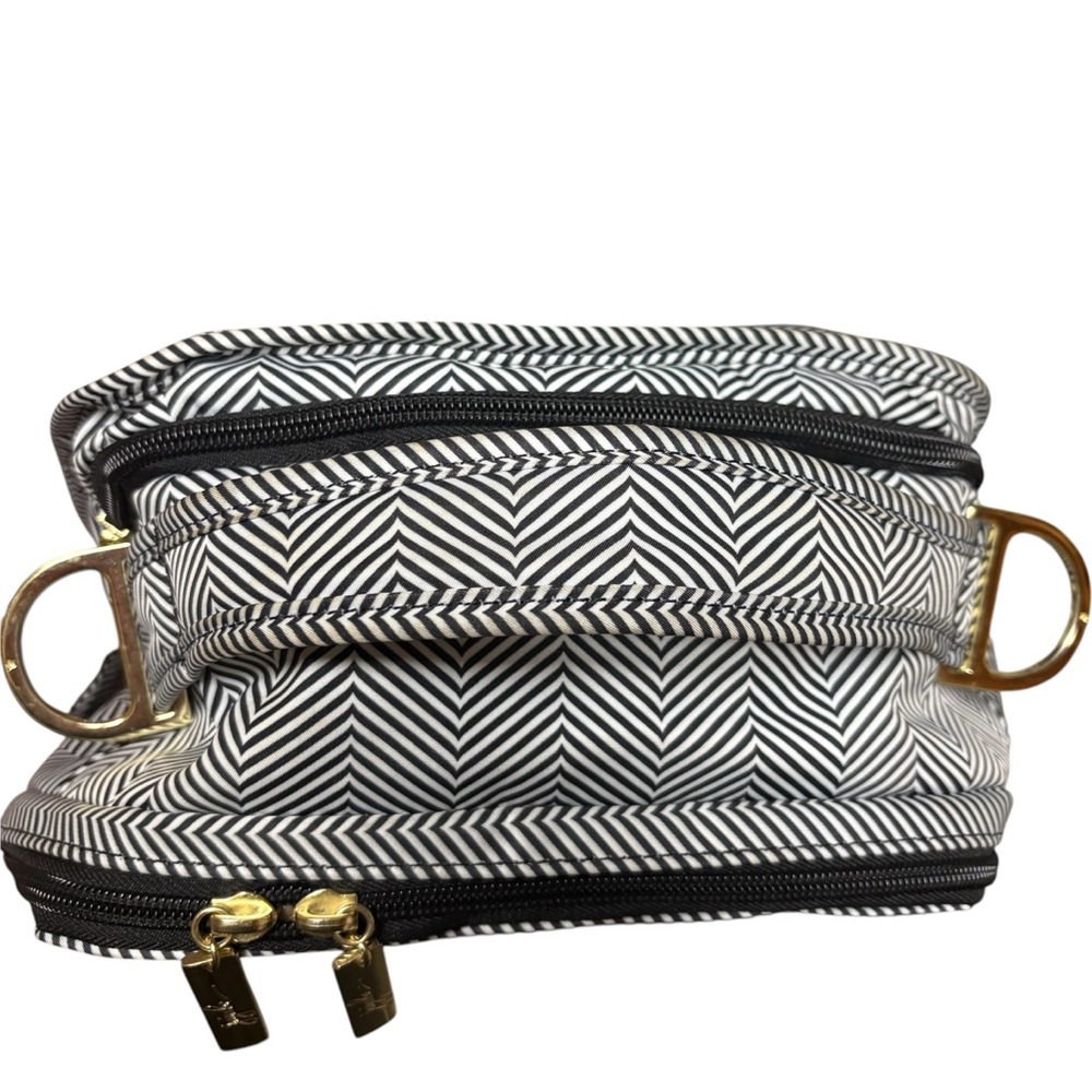 Ju-ju-be Be Right Back Diaper Bag - Picture 6 of 16
